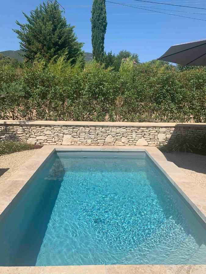 הוילה קוקורון Le Cabanon De Livia Avec Piscine Privee מראה חיצוני תמונה