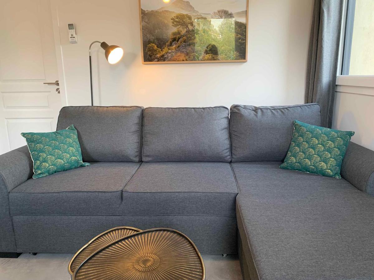 הוילה קוקורון Le Cabanon De Livia Avec Piscine Privee מראה חיצוני תמונה